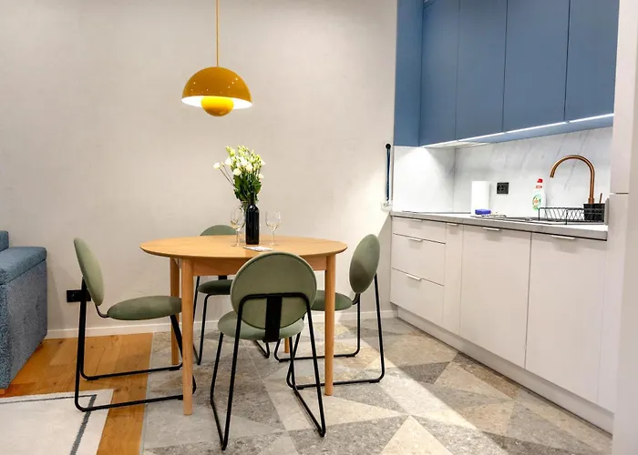 Blueberry And Apartment *